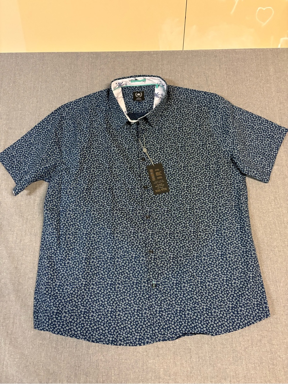 Urban Laundry Men's Short Sleeve Blue Floral Button-Down Shirt